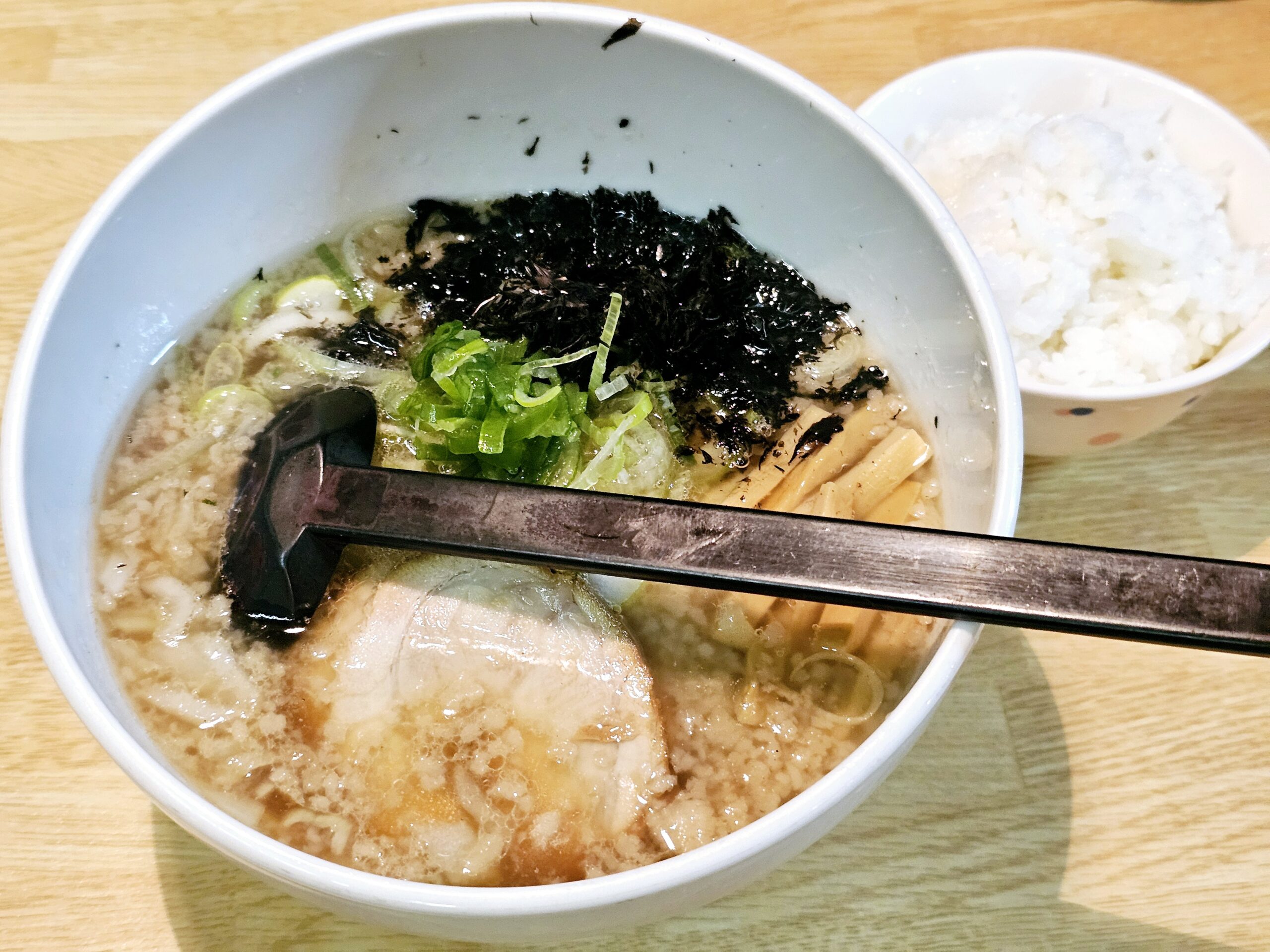 背脂豚中華そばとライス