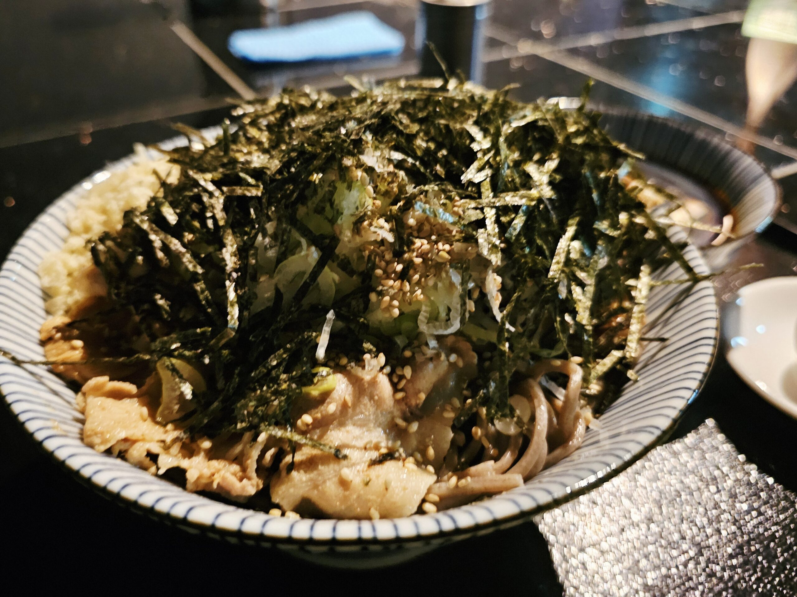 『そば さやか』の冷し肉そば
