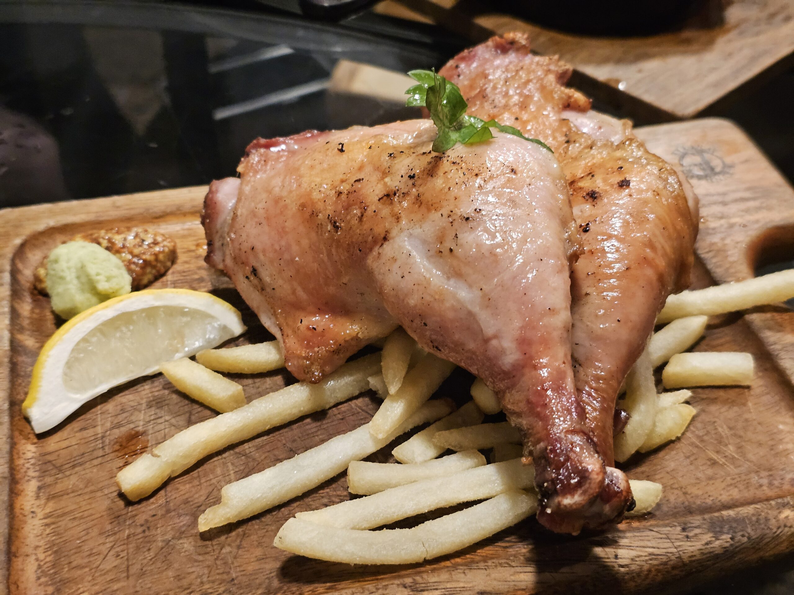 スモークチキンレッグ