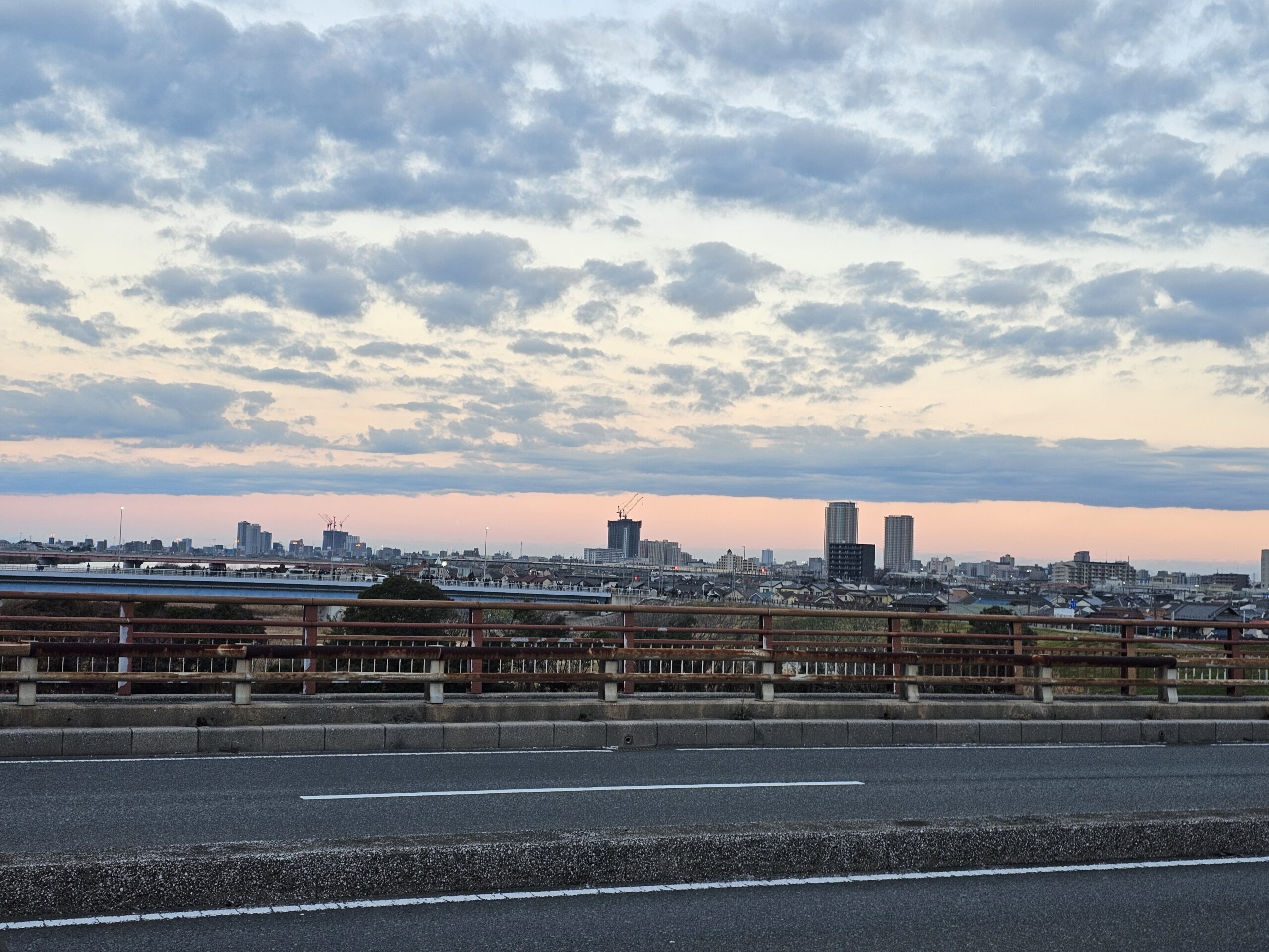 元旦の朝焼けと江戸川