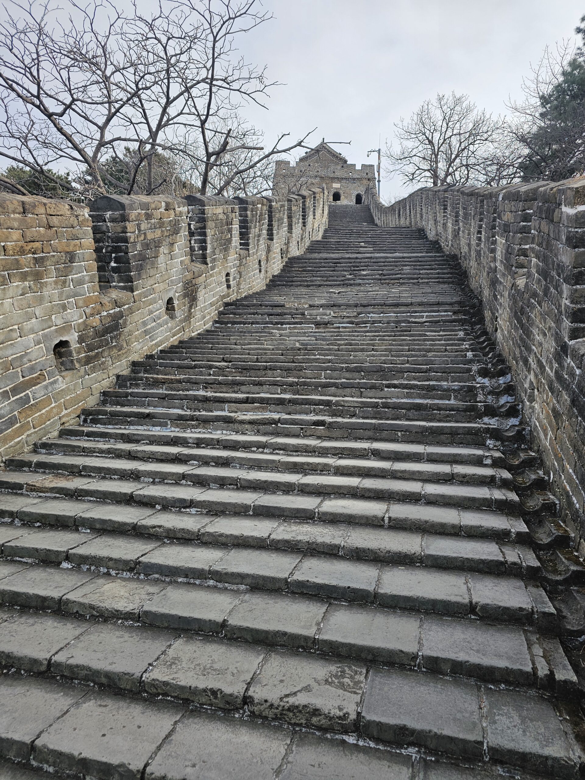 「1号敵楼（大角楼）」の手前