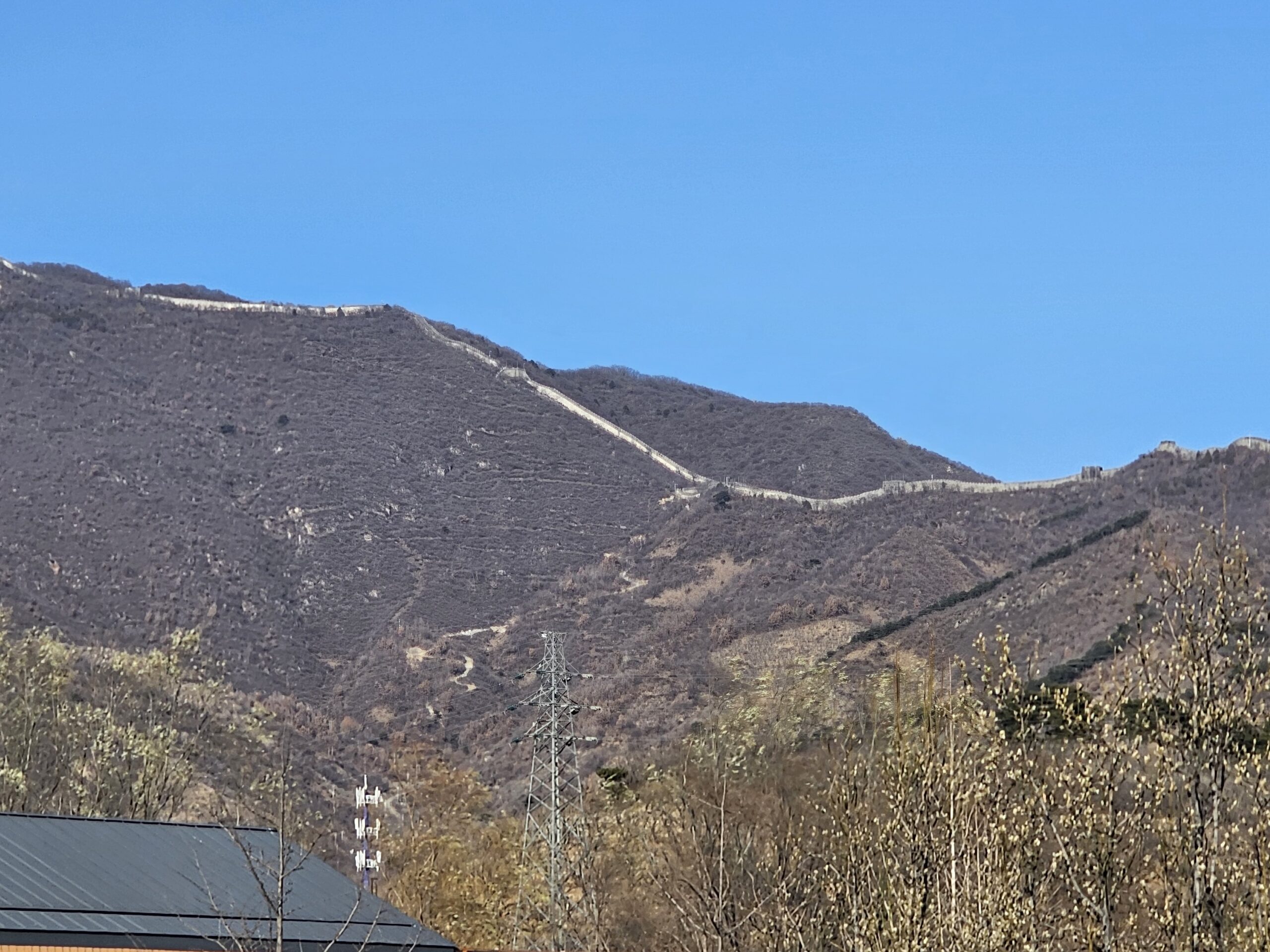 麓から見た慕田峪長城