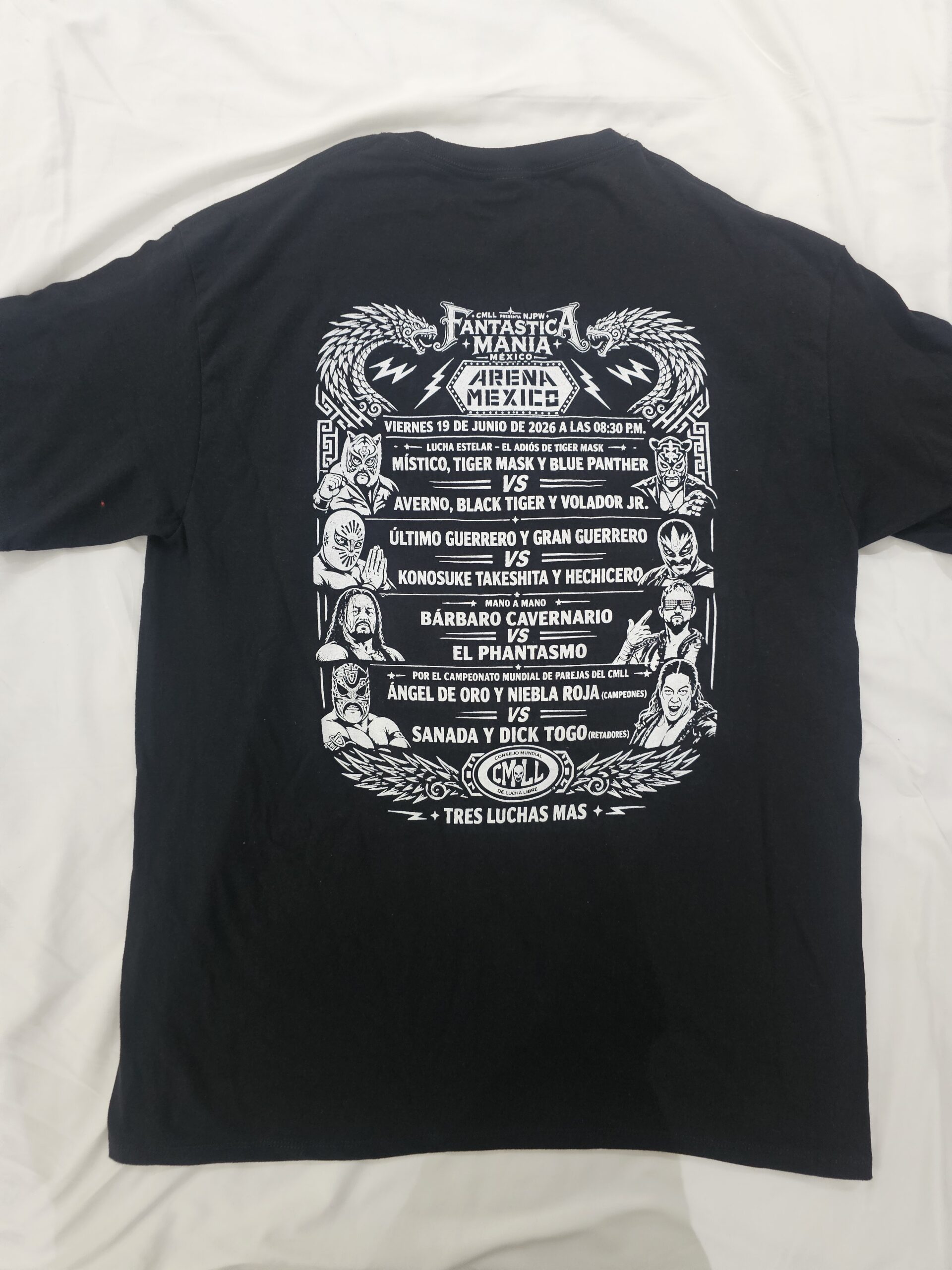 購入したTシャツの背面