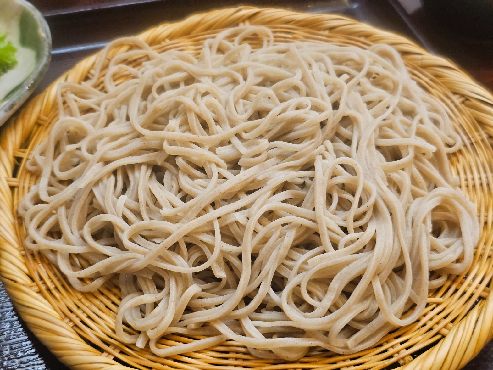 奥藤本店 甲府駅前店 もりそば 手打ちの太めのコシある蕎麦